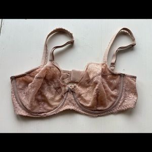 Victoria’s Secret Lace Demi Convertible Bra